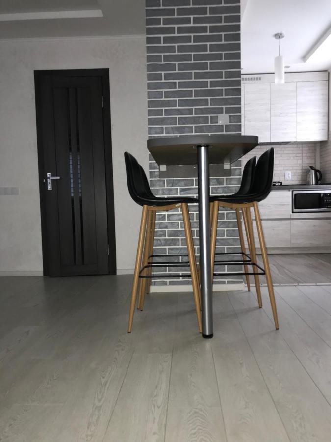 Апартаменти Studio Loft Style Csernyihiv Kültér fotó